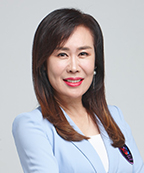  염 윤 정 교수 